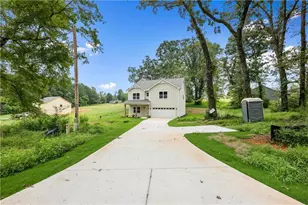 220 Hardman, Clarkesville, GA 30523 - Photo 2