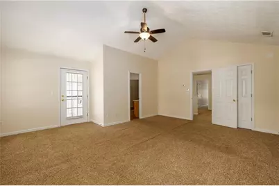 663 Lakes Circle, Lithonia, GA 30058 - Photo 14