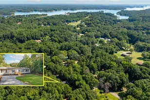 181 Cherry Cir, Hartwell, GA 30643 - Photo 2