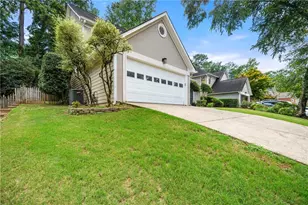 1055 Wellers Ct, Roswell, GA 30076 - Photo 2