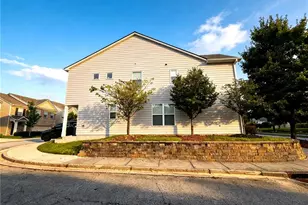 602 Lofty Ln SW, Atlanta, GA 30331 - Photo 4