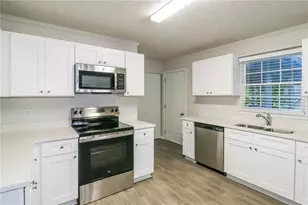 3458 Mansfield Ln, Snellville, GA 30039 - Photo 10