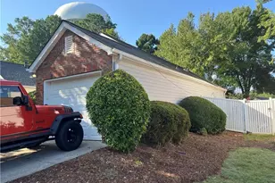 2038 Britley Park Crossing, Woodstock, GA 30189 - Photo 4