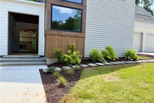 130 Cedarwood Ln, Roswell, GA 30075 - Photo 20