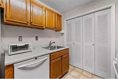 1004 Dunbar Drive, Atlanta, GA 30338 - Photo 12