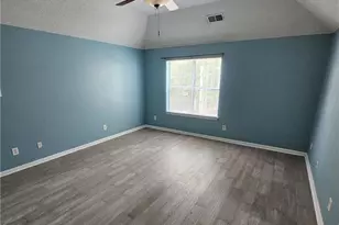 310 Pecan Wood Cir, Fairburn, GA 30213 - Photo 10