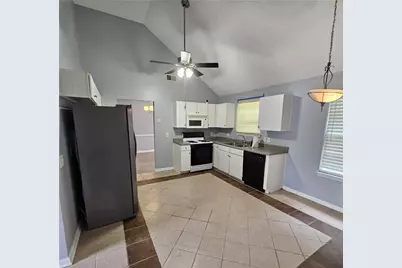 310 Pecan Wood Circle, Fairburn, GA 30213 - Photo 4