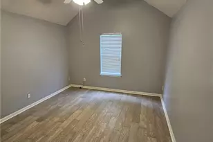 310 Pecan Wood Cir, Fairburn, GA 30213 - Photo 12