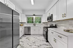 2698 Collier Dr NW, Atlanta, GA 30318 - Photo 18