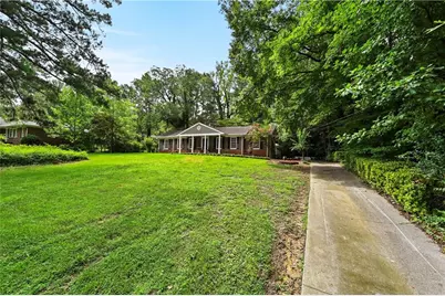 2698 Collier Drive NW, Atlanta, GA 30318 - Photo 4
