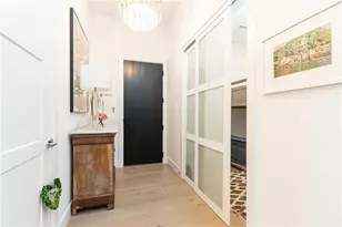 2425 Peachtree Rd NE, Atlanta, GA 30305 - Photo 22