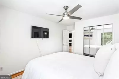 24 Saint Claire Lane, Atlanta, GA 30324 - Photo 4