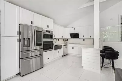 1087 Lee Circle NE, Atlanta, GA 30324 - Photo 10