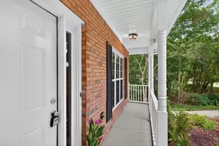 270 Hambridge Ct, Lawrenceville, GA 30043 - Photo 2