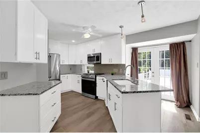 562 Plantation Boulevard, Lawrenceville, GA 30046 - Photo 10