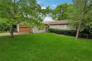 2605 Silver Cliff Dr, Duluth, GA 30096 - Photo 18