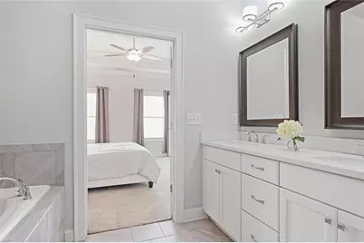 1096 Township Square, Alpharetta, GA 30022 - Photo 24