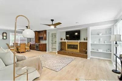 1034 W Mill Drive NW, Kennesaw, GA 30152 - Photo 4