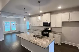 920 Lucky Ln, Woodstock, GA 30188 - Photo 4