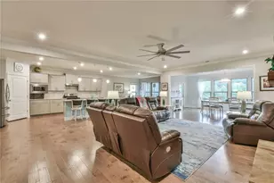 5704 Miravista Wy, Hoschton, GA 30548 - Photo 8