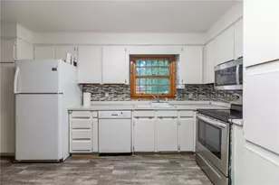 303 Pinecrest Dr, Warner Robins, GA 31093 - Photo 6