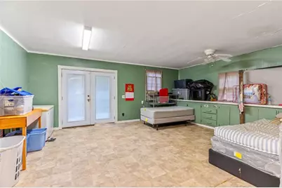 303 Pinecrest Drive, Warner Robins, GA 31093 - Photo 16