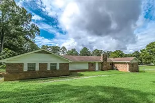 4045 Compton Cir, Powder Springs, GA 30127 - Photo 4