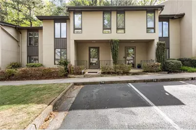 72 Ivy Parkway NE, Atlanta, GA 30342 - Photo 2