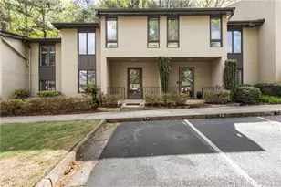 72 Ivy Pkwy NE, Atlanta, GA 30342 - Photo 2
