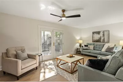 72 Ivy Parkway NE, Atlanta, GA 30342 - Photo 14