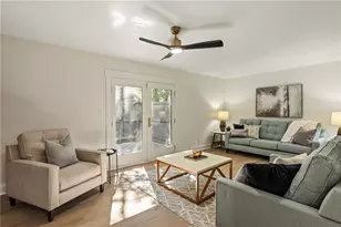 72 Ivy Pkwy NE, Atlanta, GA 30342 - Photo 14