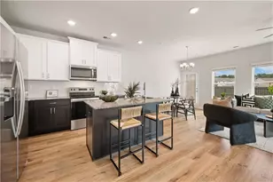 9442 Maple Grv Ln, Jonesboro, GA 30238 - Photo 6