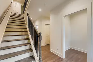 2127 Nichols Ln, Decatur, GA 30032 - Photo 6