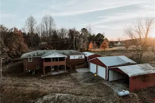 1323 Cavender Creek Rd, Dahlonega, GA 30533 - Photo 56