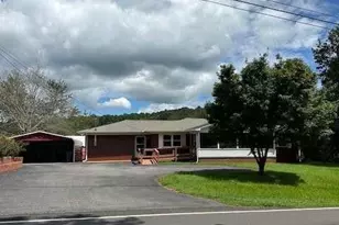 1323 Cavender Creek Rd, Dahlonega, GA 30533 - Photo 4