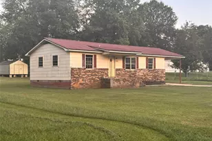 622 Scoggins St, Summerville, GA 30747 - Photo 2