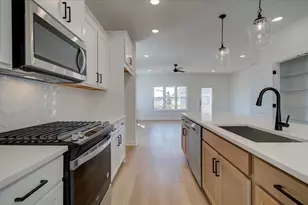 1923 Deco Dr, Kennesaw, GA 30144 - Photo 10