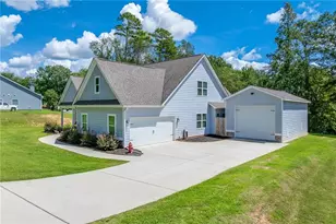 235 Mountain Creek Dr, Pendergrass, GA 30567 - Photo 4