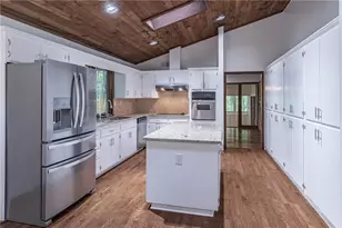 4022 Wesley Chapel Rd, Marietta, GA 30062 - Photo 4