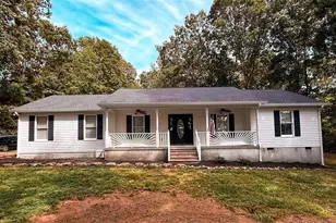 334 Summit Heights Dr, Nicholson, GA 30565 - Photo 1