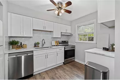 6700 Roswell Road #13A, Sandy Springs, GA 30328 - Photo 2