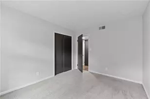 6700 Roswell Rd, Sandy Springs, GA 30328 - Photo 14