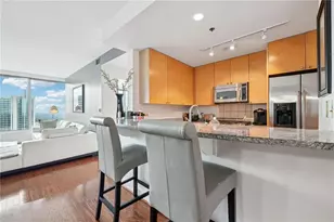 3338 Peachtree Rd NE, Atlanta, GA 30326 - Photo 10