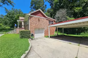 2177 Connally Dr, Atlanta, GA 30344 - Photo 2