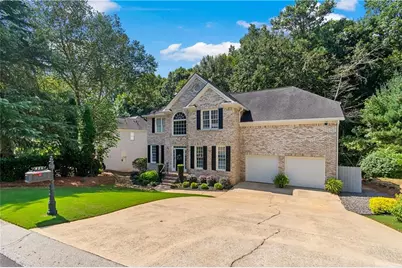 824 Hillcrest Lane, Woodstock, GA 30189 - Photo 2