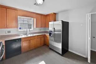 834 Pine Shoals Ct, Atlanta, GA 30349 - Photo 14