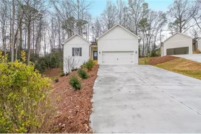 6230 Carlys Way, Gainesville, GA 30506 - Photo 2