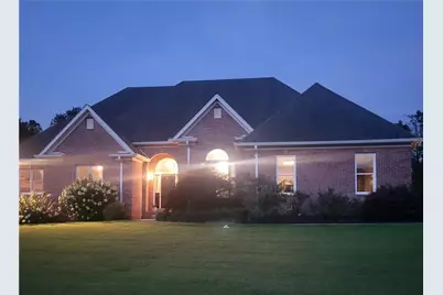 184 Scott Circle, Toccoa, GA 30577 - Photo 2