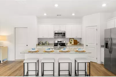 1920 Logan Lane SE, Conyers, GA 30094 - Photo 4