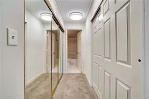 795 Hammond Dr, Atlanta, GA 30328 - Photo 18